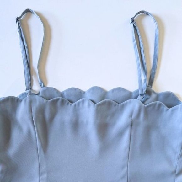 Petite Studio Scalloped 90's Style Tank - Picture 4 of 6